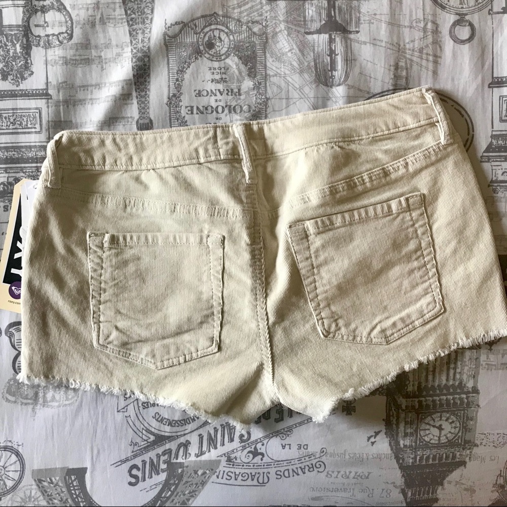 Pacsun Roxy Corduroy Shorts - Picture 4 of 4